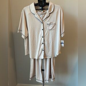 Flora Nikrooz Beige Pajama Set with Black Trim Long Sleeve Pant Size XL  NWT